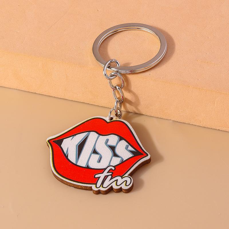 Sexy Wooden Lip Keychain Charms Key Ring Pendants for Car Key Holder Women Girls Handbag Decor Accessories DIY Jewelry Gifts