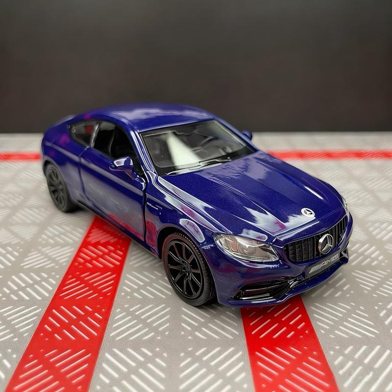 

1:36 Mercedes-Benz CLS63 C63S AMG Coupe Спортивний автомобіль з легкосплавного металу Модель Diecasts Металеві транспортні засоби Модель автомобіля Симуляція Колекція Подарунок для дітей