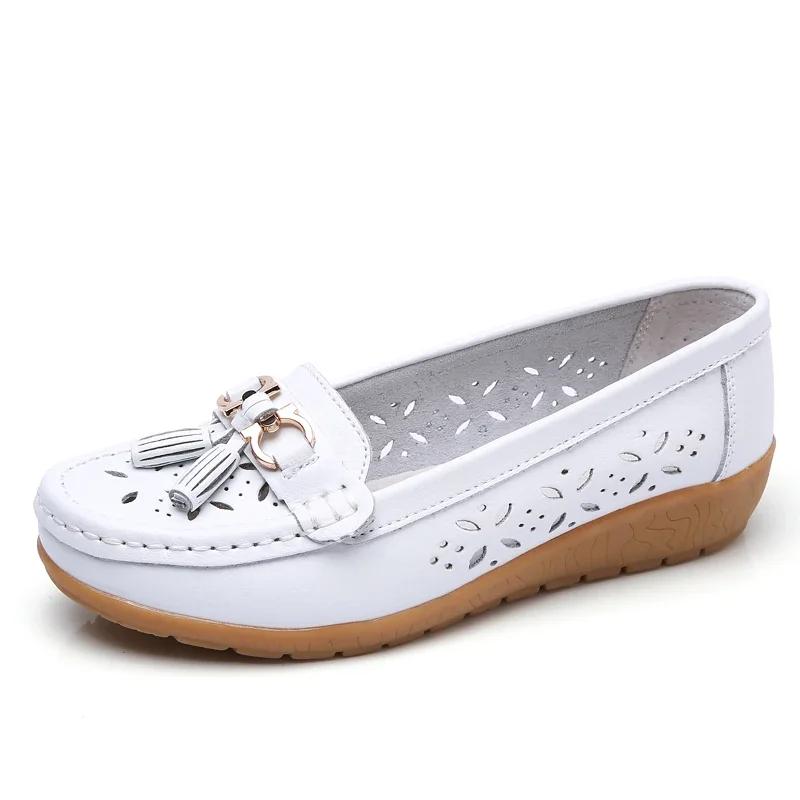 Lightweight Breathable Genuine Leather Moccasins Ladies Non-Slip Bean Walking Shoes Fashion Summer Hollow Slip-On Sandals Women