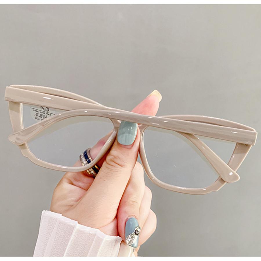 Модные очки с оправой — фото 16