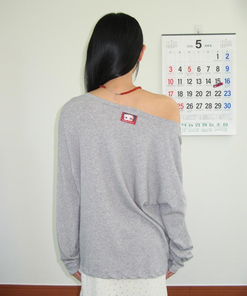 RONRON Betty Boop Cat Plush Long Sleeve Gray