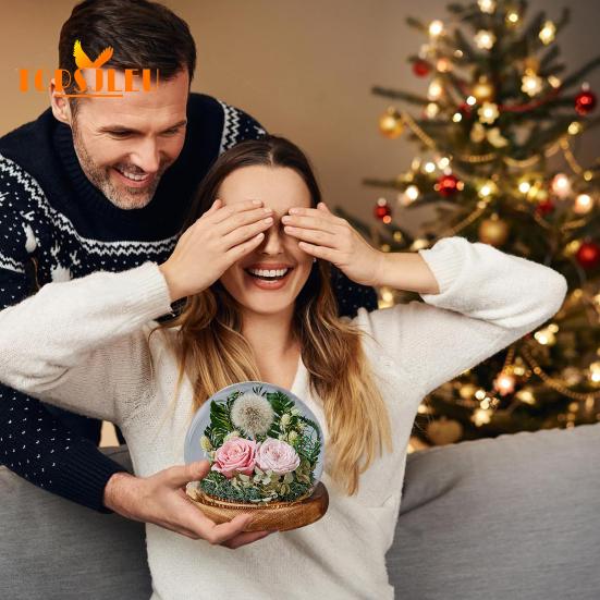 Capac din sticlă cu flori de păpădie veșnică, bază din lemn, cupolă din sticlă infinită păstrată de păpădie, soție iubita soție cadou de Ziua Îndrăgostiților