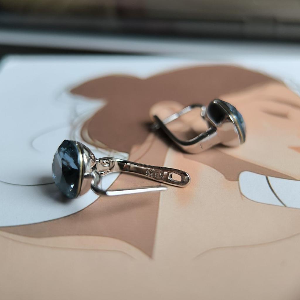 Серебряные серьги с фианитами (2146155)