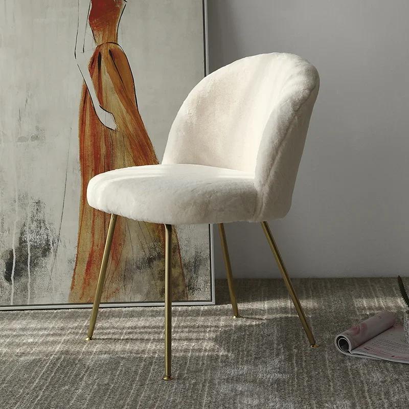 Nordic Dresser Vanity Soft Chair Home Accent Chairs Designer Modern Morocco Accent Chairs Fur Cushion Lounge Chair for Bed Room