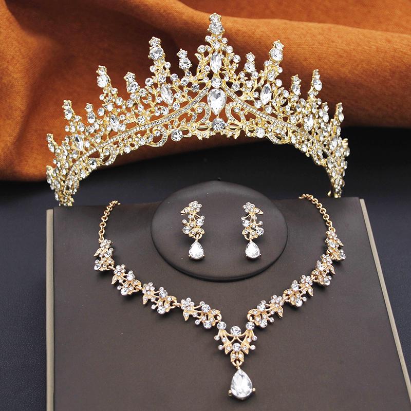 Gorgeous Crown Bridal Jewelry Set for Women Tiaras Birthday Wedding Dress Crowns and Choker Necklace Earrings Set Accessories