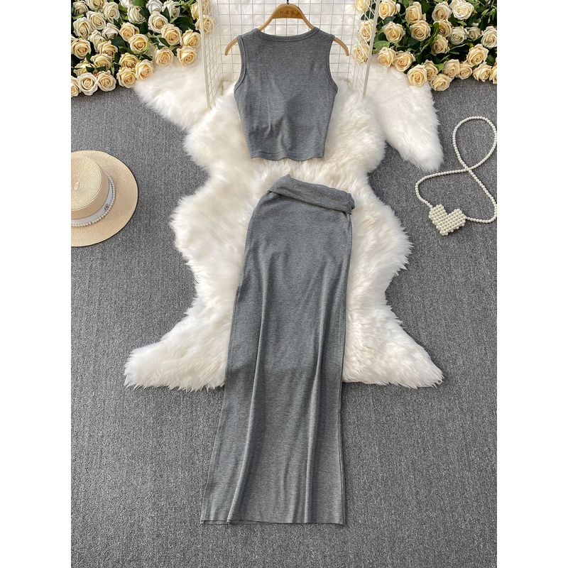 Knitted U-Neck Sexy Short Sleeveless With Chest Pad Vest Top + High Waist Slimming Split Skirt Two-piece Suit