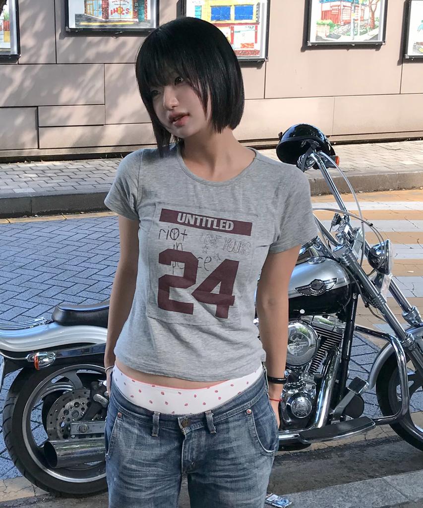 Eontaiteulseoul Untitle Number Patch Crop Short Sleeve Gray