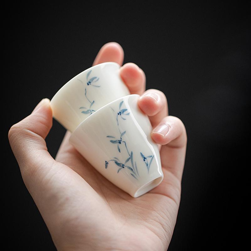 Porcelain Hand-painted Orchid Gaiwan Cover Bowl White and Blue Ceramic Tea Making Bowl Chinese Style Simple Tea Cup