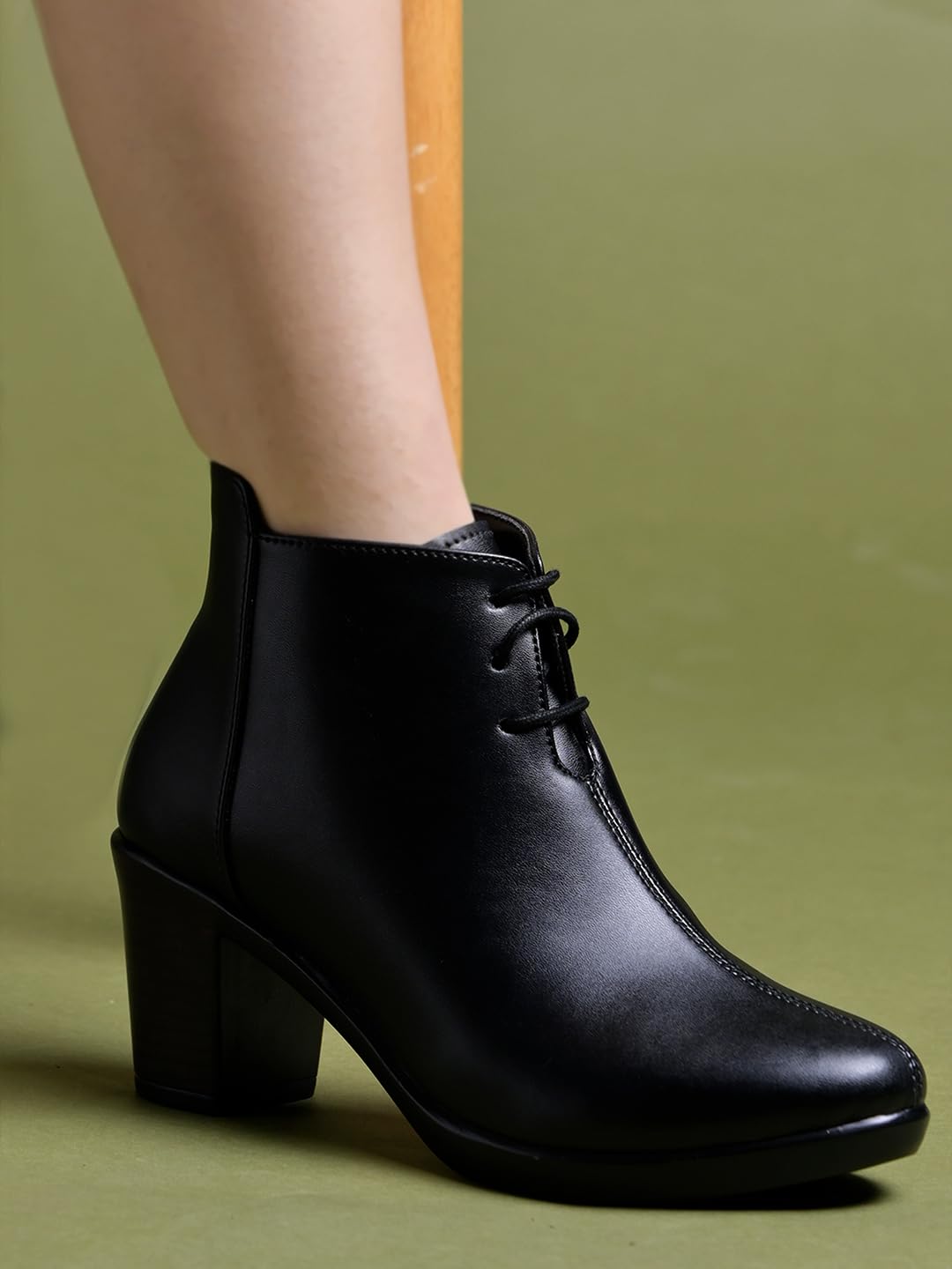 Shoetopia Женские короткие ботильоны на массивном каблуке с нескользящей подошвой, удобные модные ботильоны на щиколотку | Мягкая амортизирующая подошва | Для повседневной носки, вечеринок и зимы EU41 : 24CM чёрный