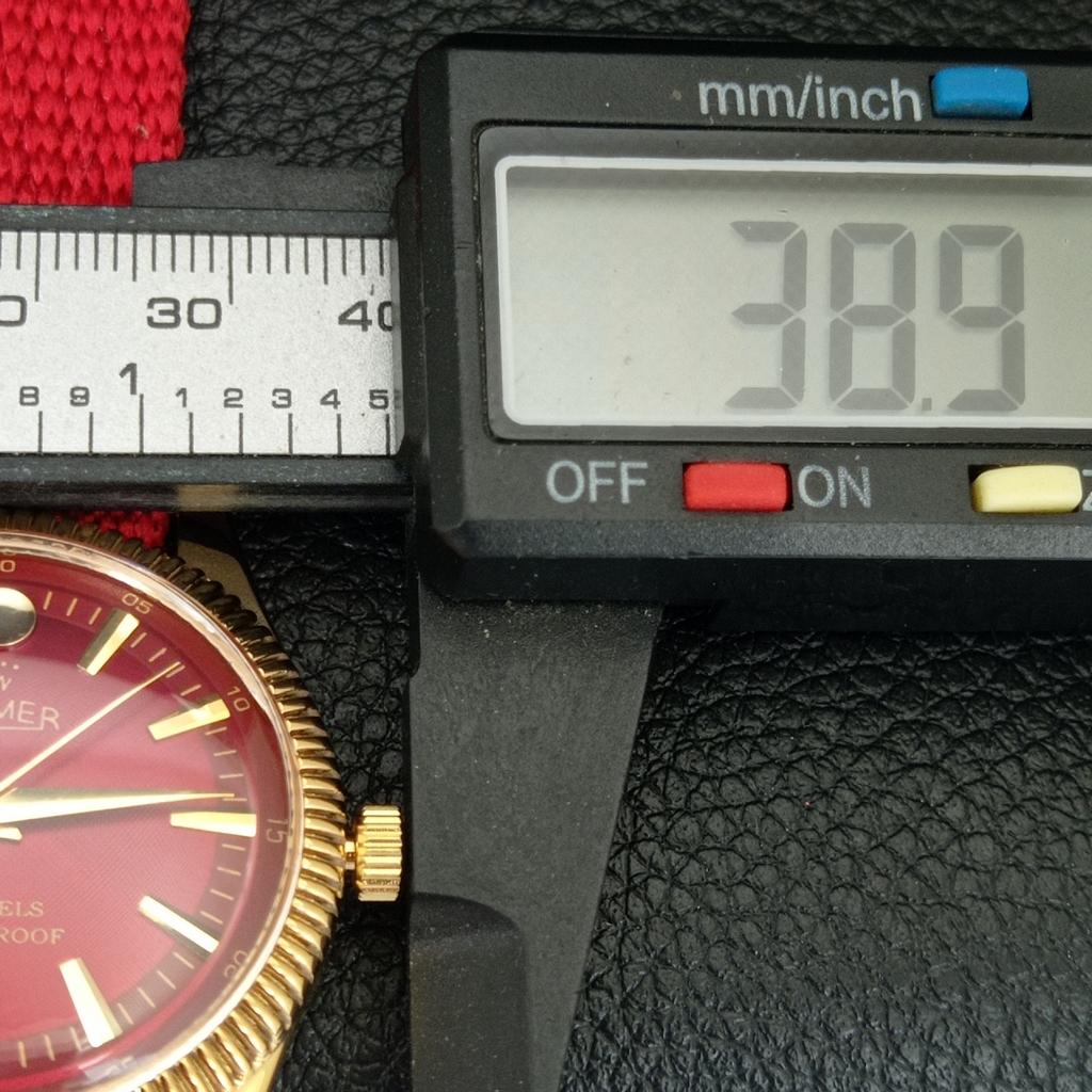 HAND-WINDING VINTAGE SWISS MENS REFURBISHED RED COLOR DIAL WATCH a707415-1