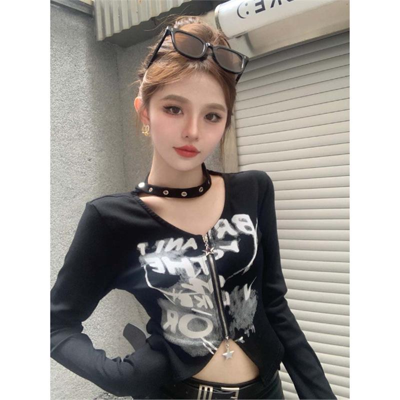 

Women s Slim Fit Long-Sleeve Zipper Cardigan with Letter Print - Autumn 2023 Collection Medium чорний