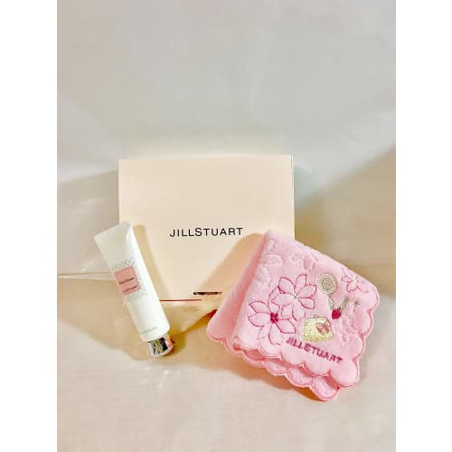 Jill Stuart Handkerchief & Hand Cream Gift Set
