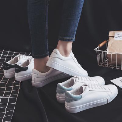 Chaussures de mode Chaussures vulcanisées pour femmes Nouvelles Chaussures blanches basiques décontractées de printemps Chaussures plates à lacets en cuir PU pour femmes Baskets étudiantes