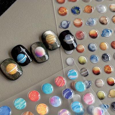 Adesivi per Unghie a Tema Spaziale, Disegni Colorati di Pianeti Interstellari, Decalcomanie Autoadesive Riutilizzabili per Manicure Fai-da-Te, Regalo Perfetto per le Feste