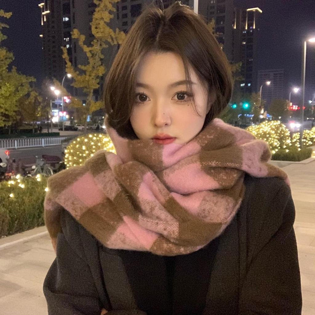 Luxuriöser Farbverlauf Mohair Patchwork Schal: Dicker, warmer Winter-Nackenschal für Damen, Schal im koreanischen Stil aus Imitat-Kaschmir.