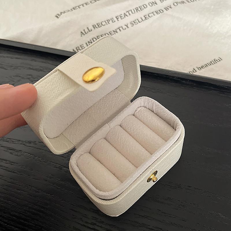 Portable Jewelry Storage Box Travel Organizer Jewelry Case Leather Storage Ring Jewelry Organizer Display