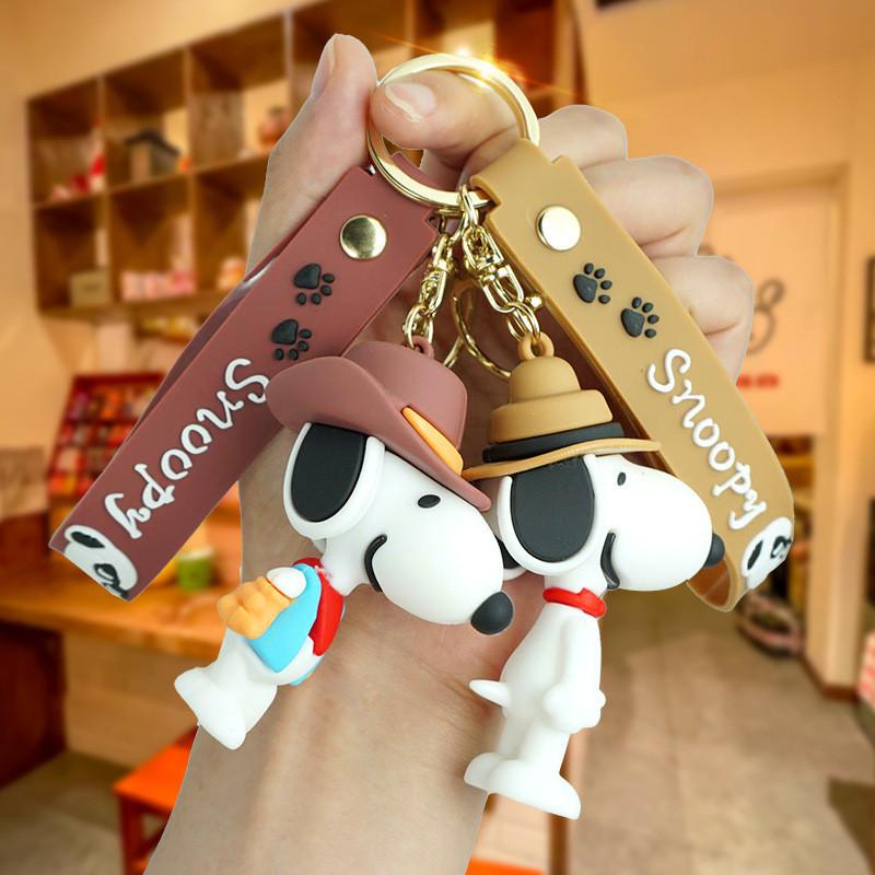 Adorable Snoopy Keychain Stylish Cartoon Key Ring For Car And Bag Accessories