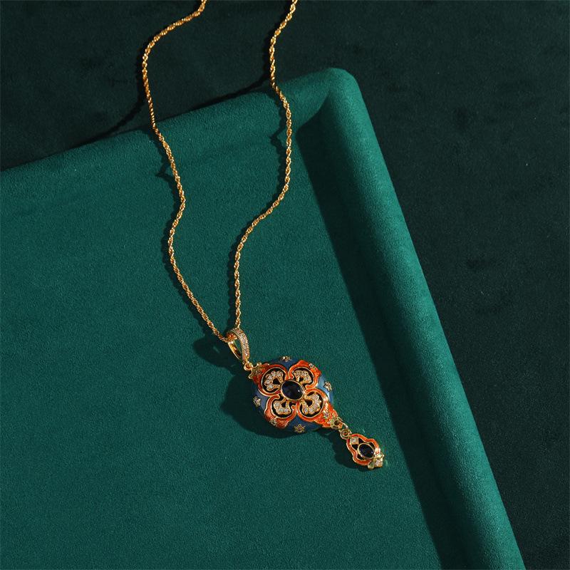 Yong Nuo Luxury Vintage Cloisonné Enamel Ring in Gold-Plated Copper