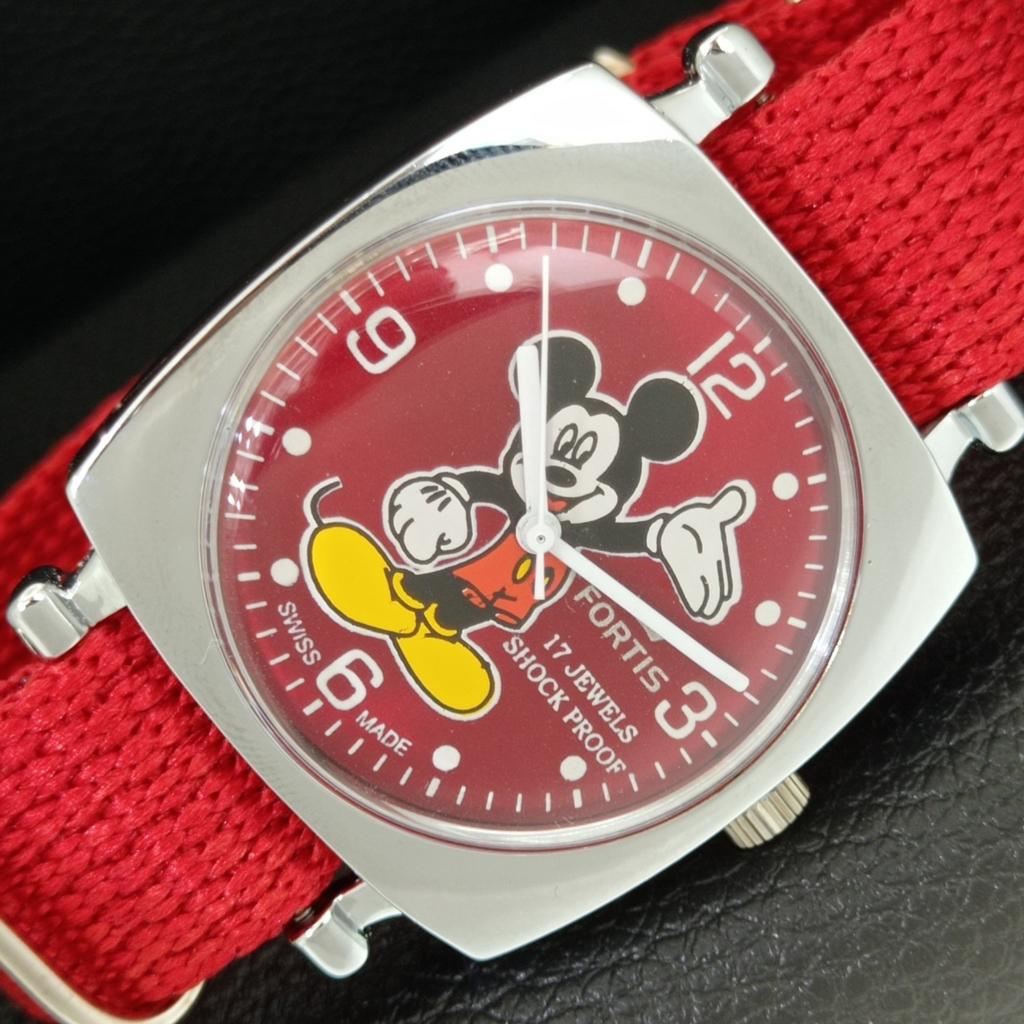 

SWISS VINTAGE HAND-WINDING MENS REFURBISHED RED COLOR DIAL WATCH a707273-1