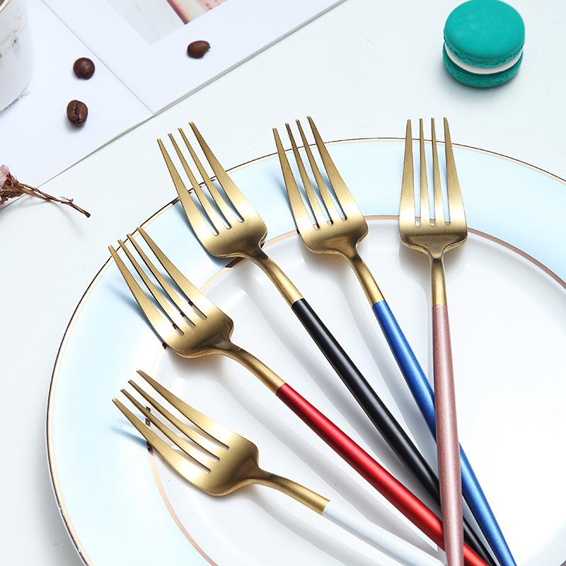 Stainless Steel Thick Portuguese 24-Piece Set Wooden Box Spray Paint Steak Knife and Fork Spoon Gift Set