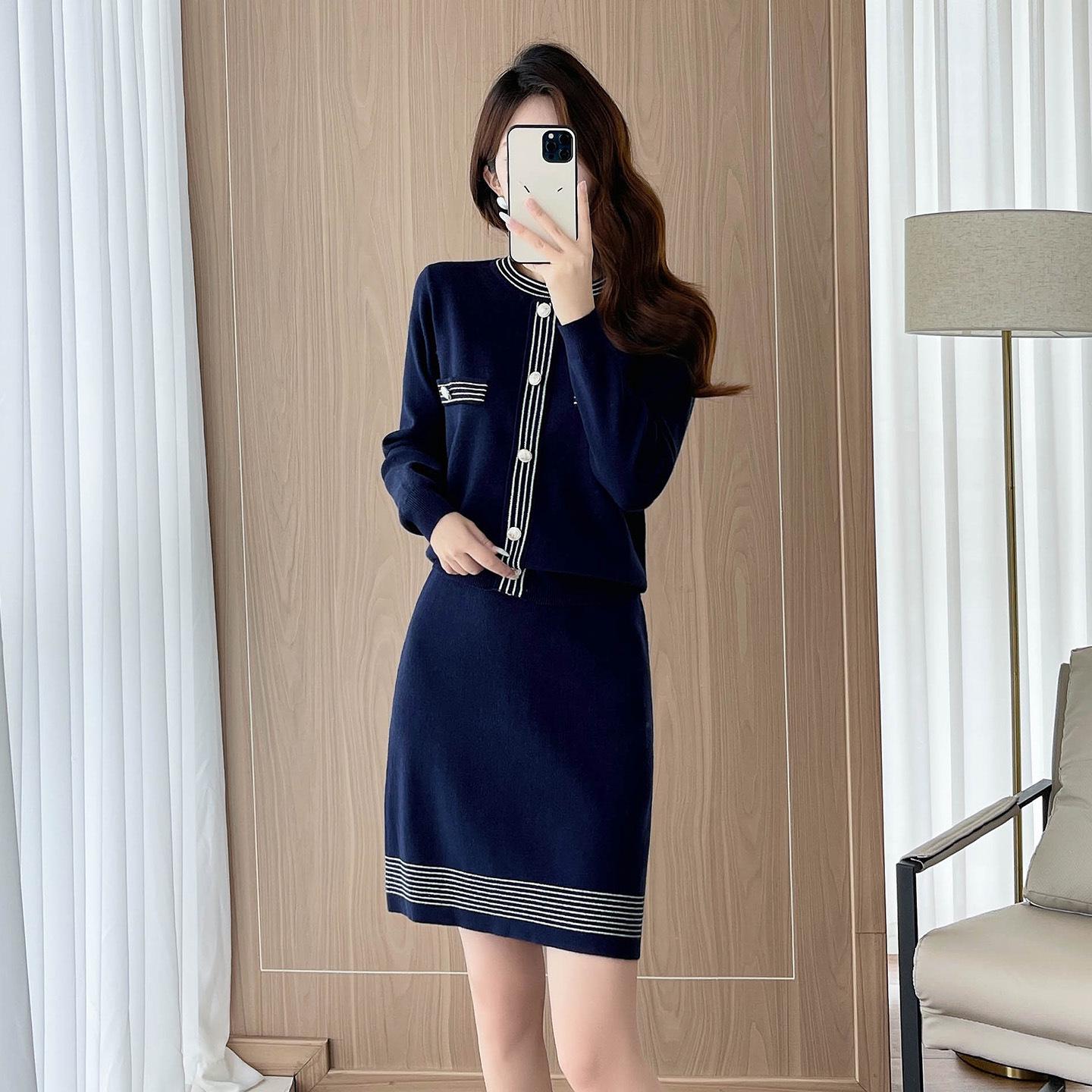 

Thirteen Rows Women s Winter Knit Sweater & Skirt Two-Piece Set XL