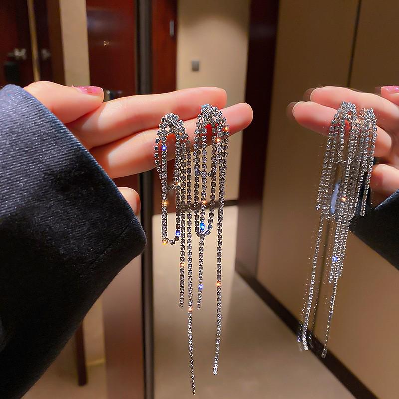 Silver Needle Diamond Water Drop Tassel Earrings - Elegant Court Style, Versatile & Luxurious Design.