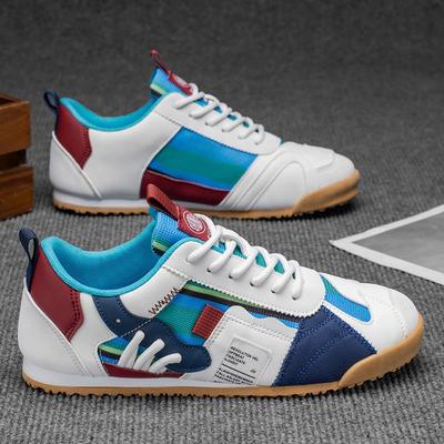 Herrenschuhe sind atmungsaktiv, modisch, rutschfest, vielseitig, leicht und niedrig geschnittene trendige Herren-Board-Schuhe, neu für den Sommer, lässig