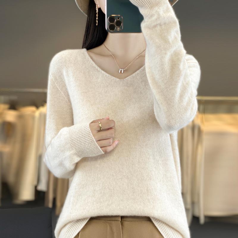 Women's V-Neck Knit Sweater: Loose-Fit, Flat Base Layer for Autumn/Winter, Solid Color Pullover Style