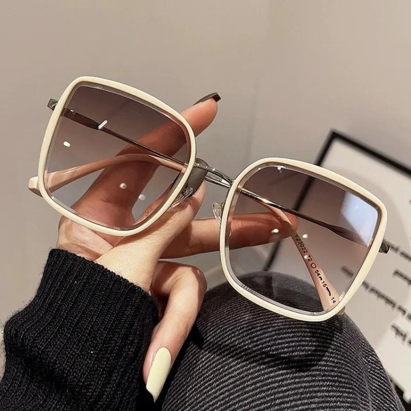 Nové trendy sluneční brýle pro ženy Vintage Gradientní barva UV odolné sluneční brýle Dámská ochrana Móda