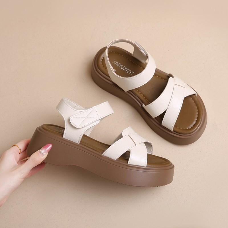 

Британский стиль ретро сандалии на мягкой подошве женские 2025 лето новые сандалии повседневная носка тонкие нескользящие пляжные сандалии 40