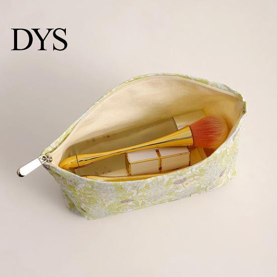 Compact Travel Case Floral Cotton Makeup Bag, Large Capacity Toiletry Bag with Multi Portable Beauty Storage Compartments, Cute Skincare Cosmetic