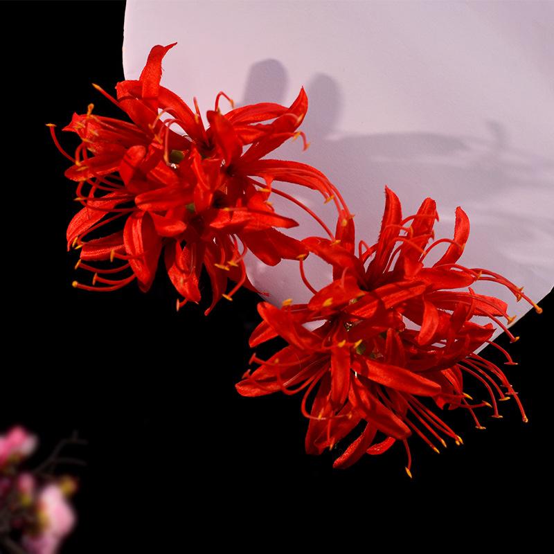 Chinese Style Women Flower Hairpin Fine Workmanship Red Lily Tassel Hairpin for Birthday Stage Party Show