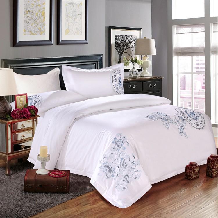 60s Embroidered All-Cotton Sateen Bedding Set - Four Pieces