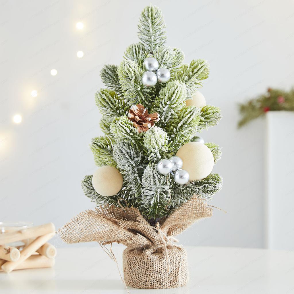 New Christmas decoration scene atmosphere arrangement small desktop Christmas tree flocking ball cafe table ornament