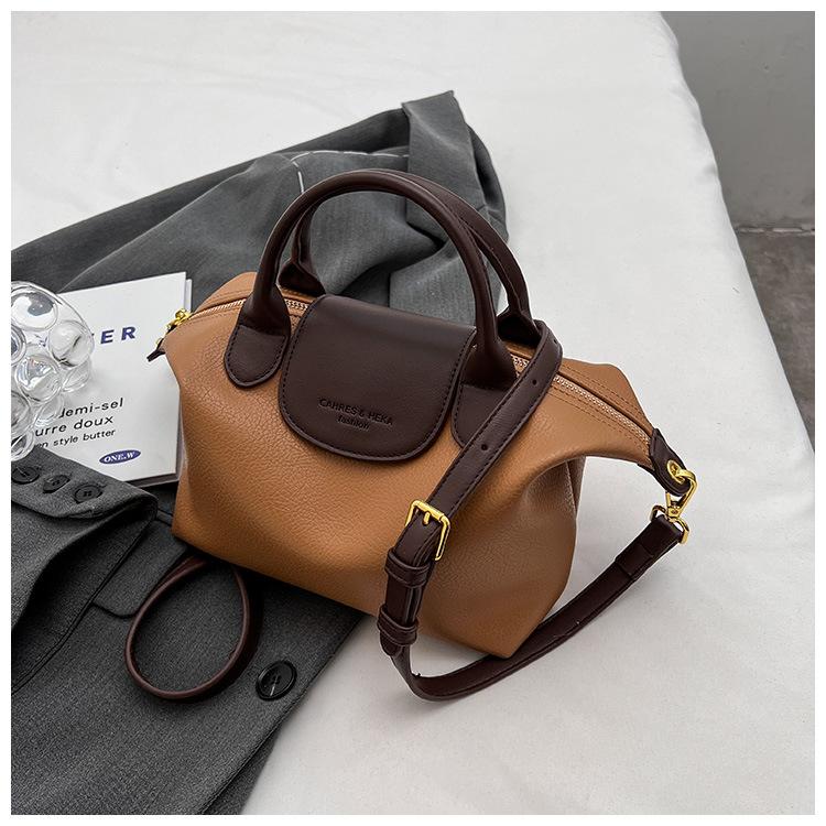 

Bags Women s Large Capacity Commuter Ladies 2025 New Casual Versatile Portable Shoulder Crossbody Bag коричневый