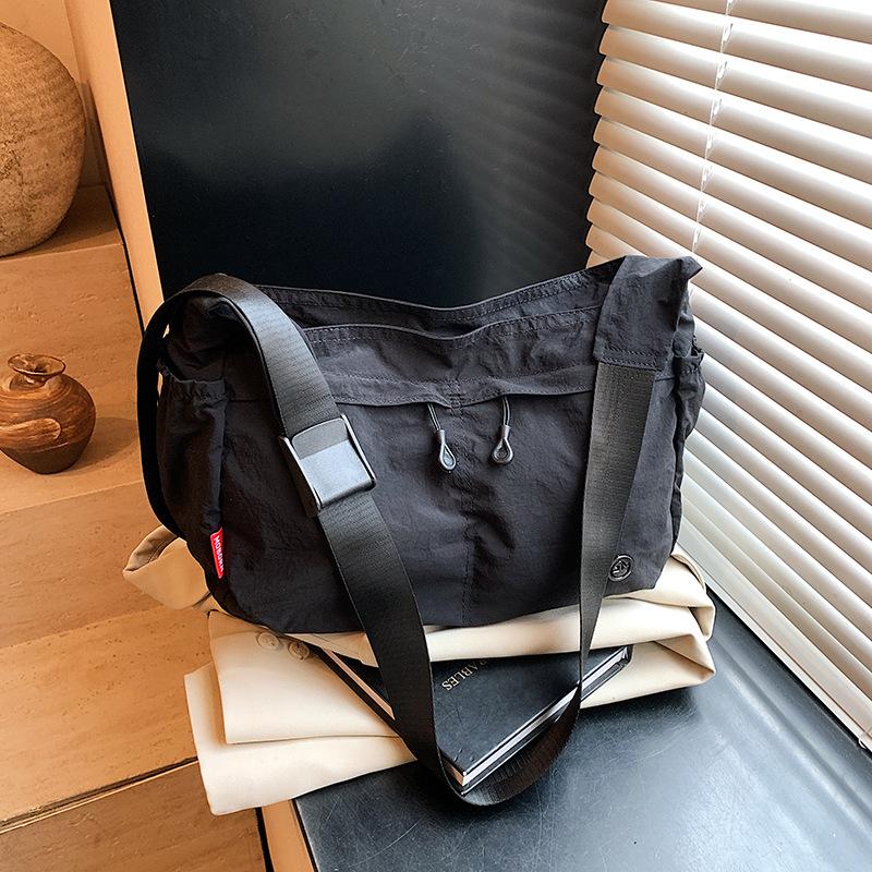 

Сумка большой вместимости женская летняя универсальная новая повседневная на плечо, сумка-мессенджер, рабочая сумка для поездок чёрный