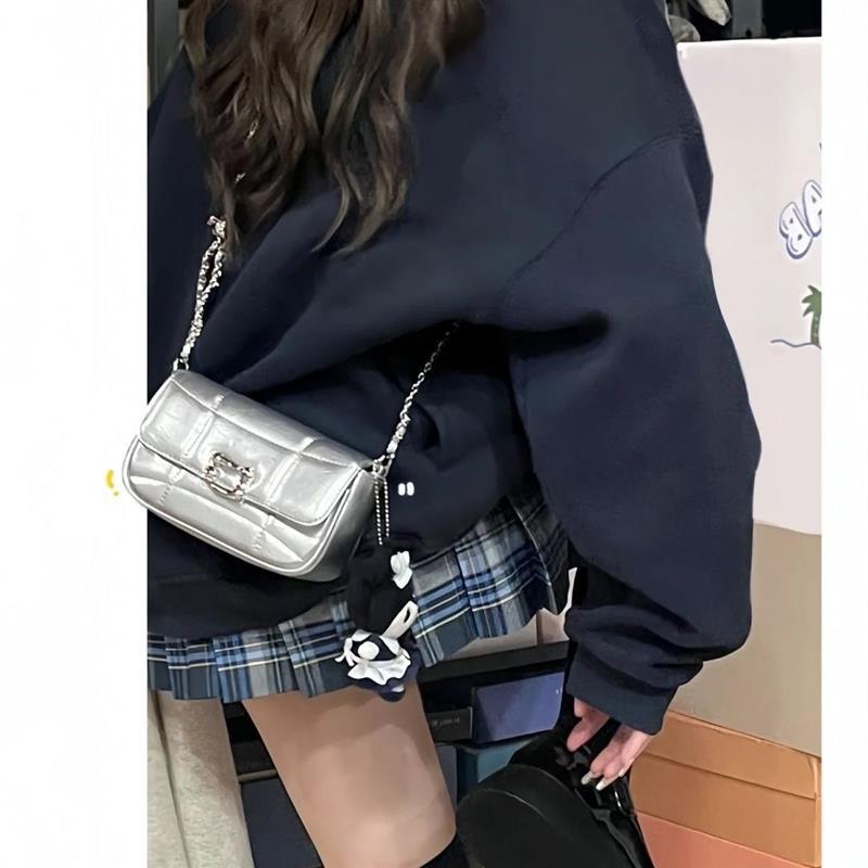 

Сумка женская новая высокого класса модный нишевый дизайн цепочка подмышки сумка высокого класса текстура кроссбоди маленькая женская сумка серебряный