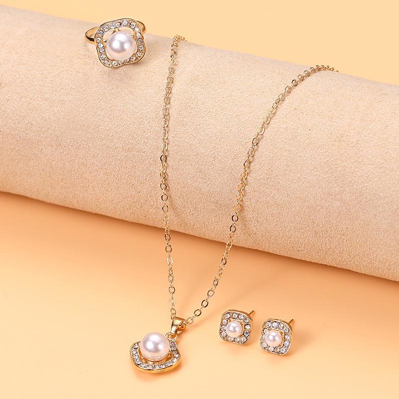 European-American High-End Fashion Rhinestone & Faux Pearl Jewelry Set