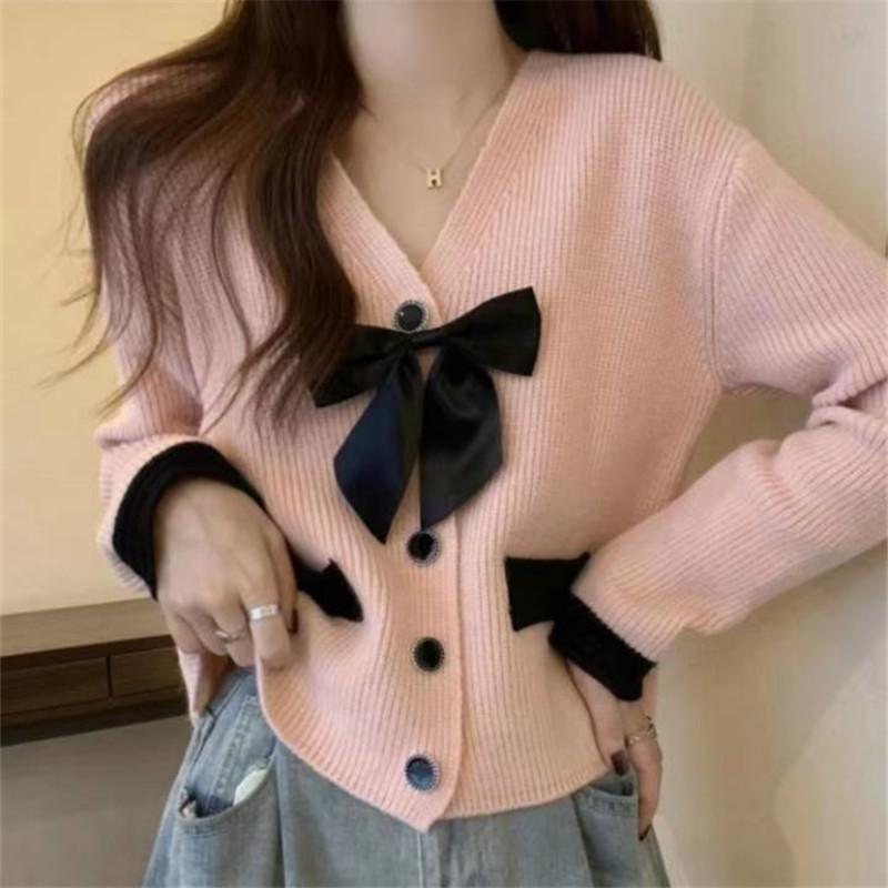 Autumn and winter Xiaoxiangfeng knitted sweater women's new 2025 sweet design knitted jacket bow V-neck top
