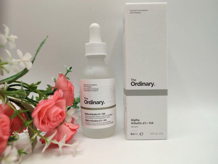 Le sérum éclaircissant The Ordinary Alpha Arbutin 2% + HA