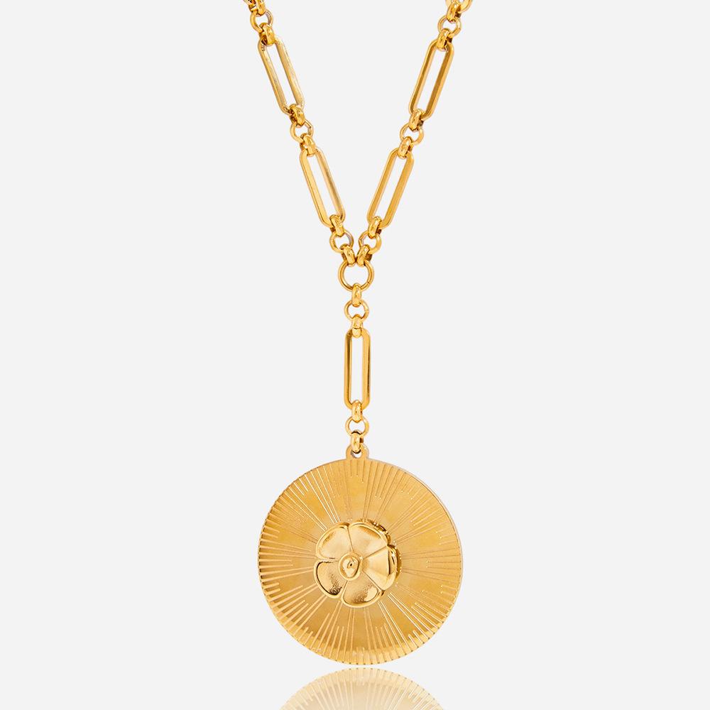 Light Luxury 18K Jinshan Camellia Pendant Necklace Accessories Jewelry