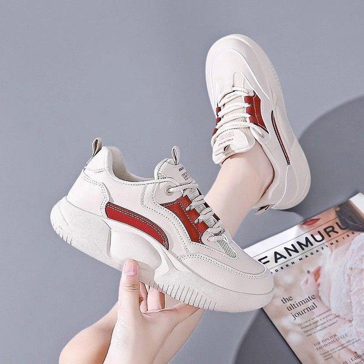Vita skor i koreansk stil Dam Höst Nya Ins Student Fritid Gatufoto Skor Dam Platå Höjdökande Boardskor