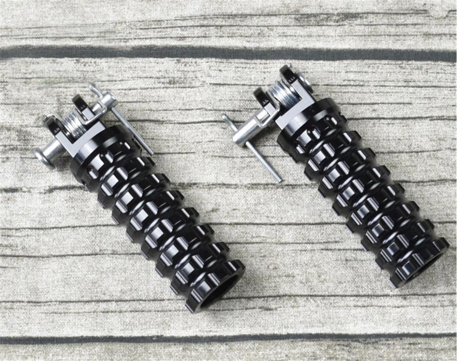 2PCS Retro Vintage Motorcycle Motorcycle Modification Bright Black Plaid Front of the Foot Pedal