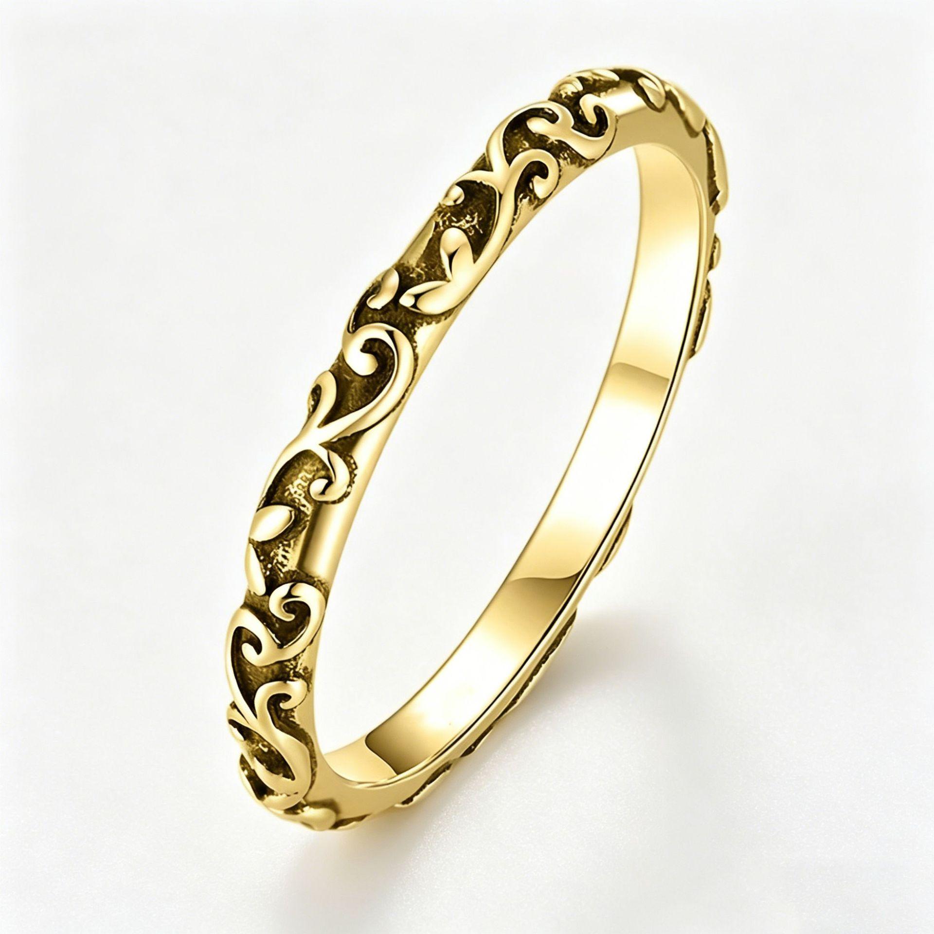 Yanbai Antique Style Carved Ring with Vine and Leaf Pattern. Size 10