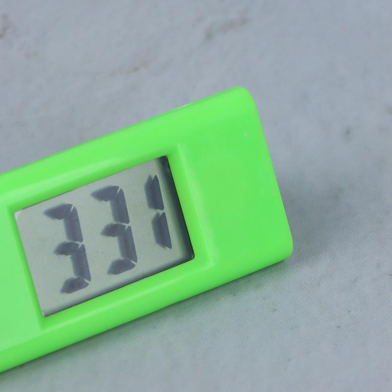 Mini Elektronické Trojúhelníkové Digitální Hodinky Zobrazení Času Dárek Pro Muže A Ženy Studentské Zkoušky Hodiny Závěsná Klíčenka