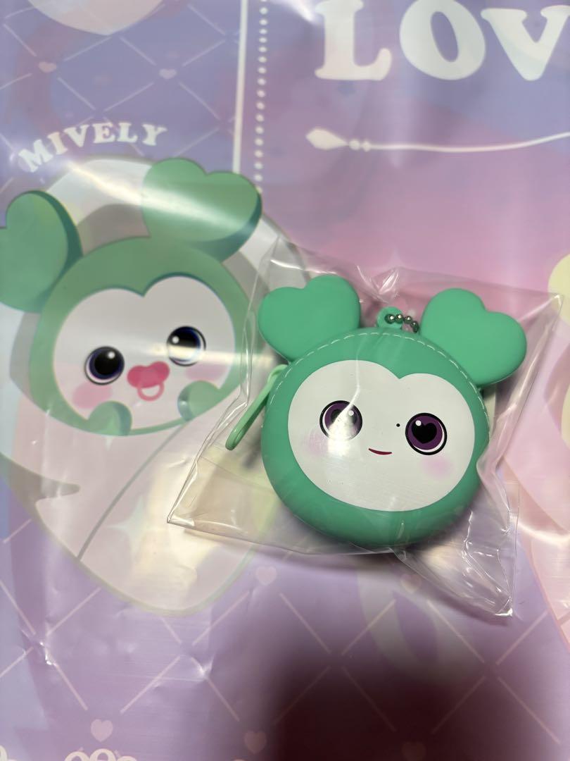 

[USED] TWICE LOVELYS Silicone Mini Wallet BABY LOVELYS Mina