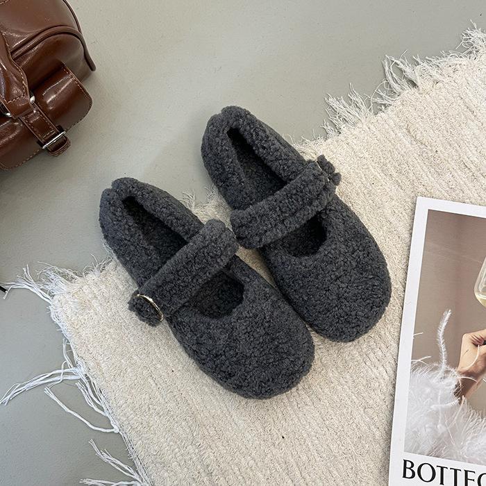 High-end foreign-style fluffy shoes for women to wear French new autumn and winter retro temperament flat-bottomed Mary Jane single shoes soft sole