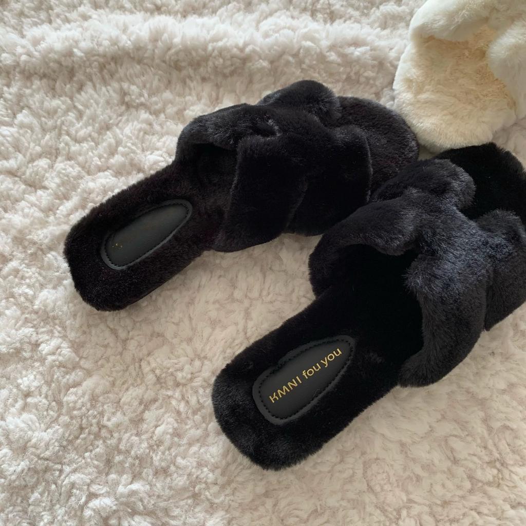 Exquisite! Gentle! Old Money~ INS Fairy Night Wind Fluffy Slippers Autumn and Winter Lazy One-word Drag Non-slip French Style