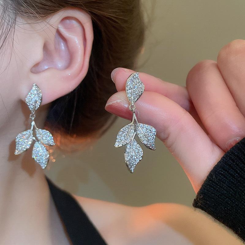 Diamond Inlaid Tassel Earrings - Silver Needle, High-End Court Style
