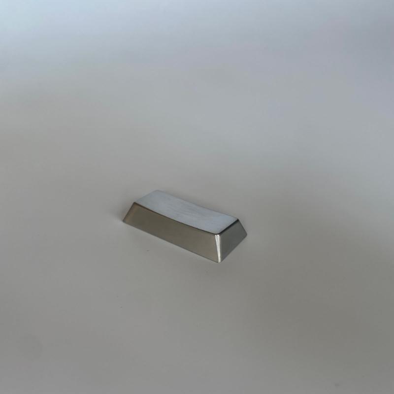 Original Height Zinc Alloy Keycap Silver Glossy 2.25U Keycap for Mechanical Keyboards Gamers and Programmers